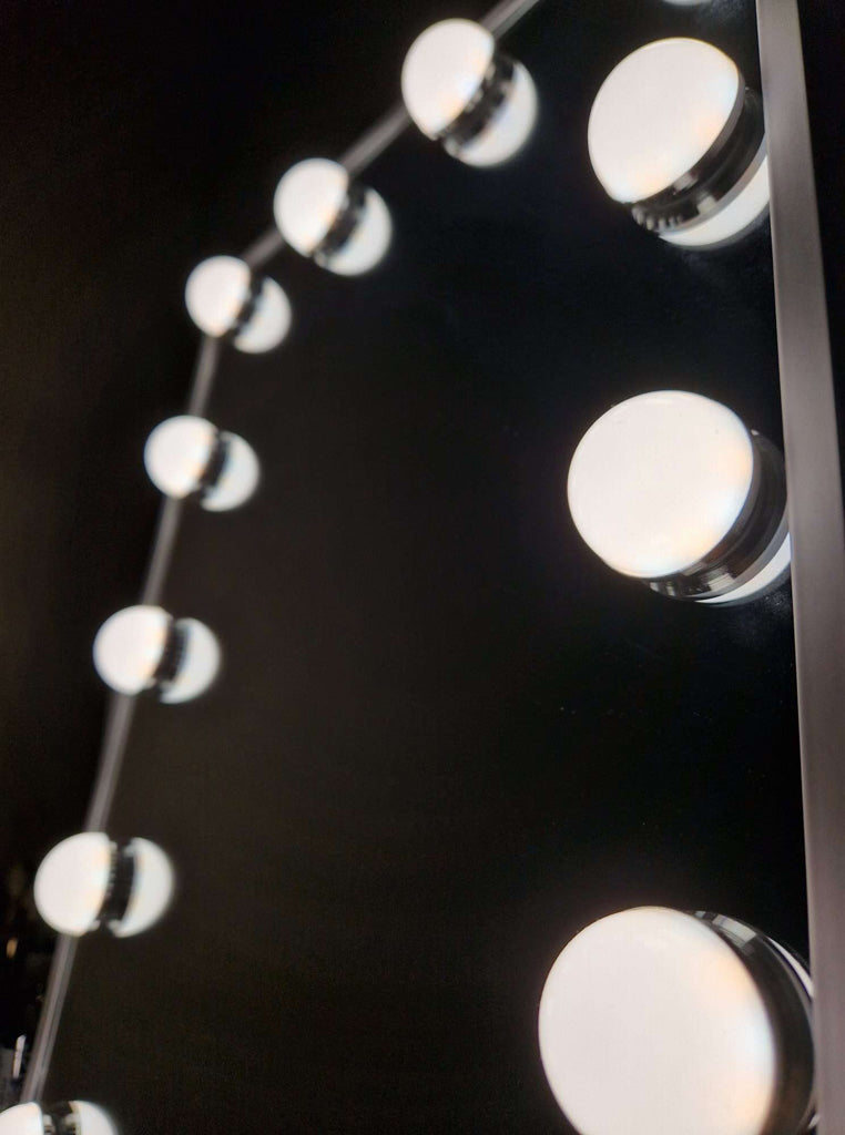 Lusterko do makijażu podświetlane LED 12 żarówek