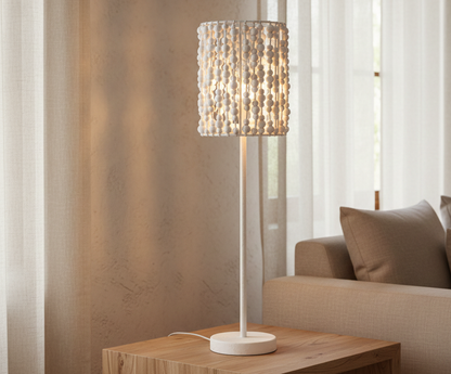 Lampa stołowa Boho - biała lampa z abażurem z drewnianych kulek